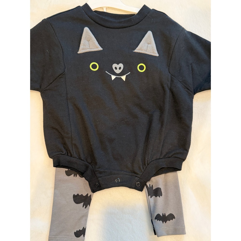 Cat & Jack Bat Bodysuit/Leggings Set Baby 3-6M, Halloween.